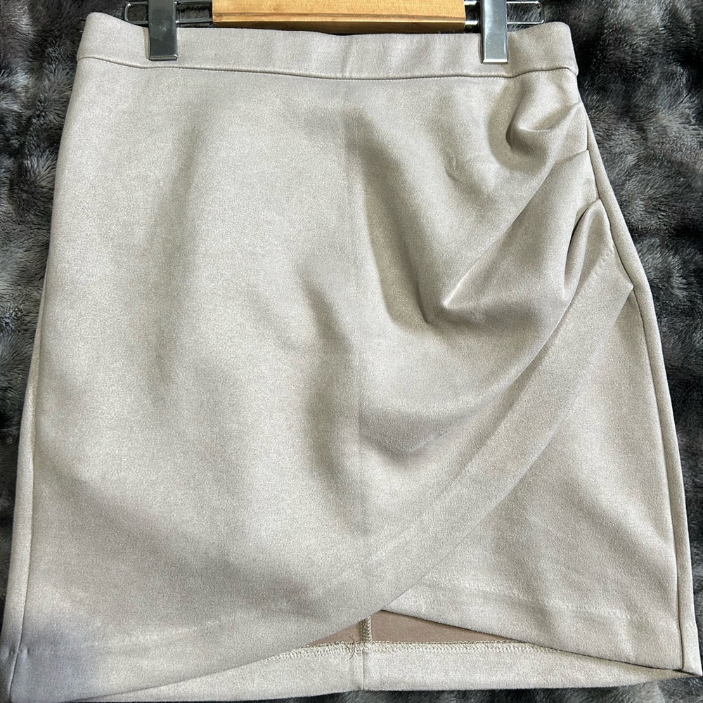Elegant Cream Skirt